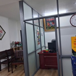 dich-vu-cua-nhom-cua-kinh-minh-phuoc-giai-phap-hoan-hao-cho-khong-gian-hien-dai